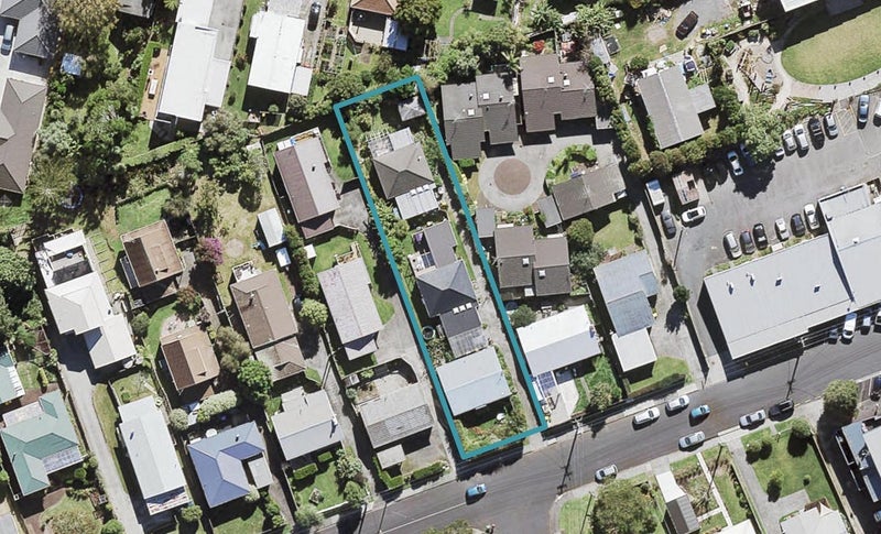 3/27 Sunnyhaven Avenue, Beach Haven, Auckland - Carousel 1
