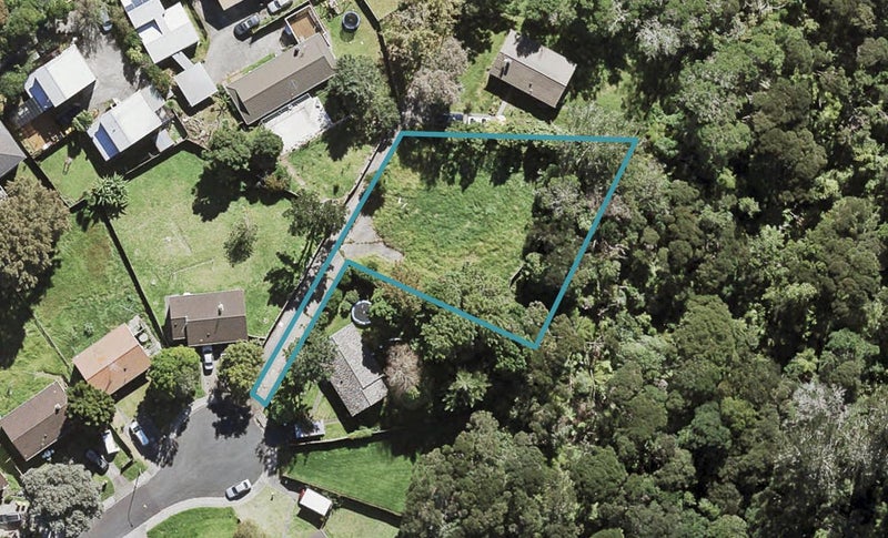 18 Gemini Place, Beach Haven, Auckland - Carousel 1