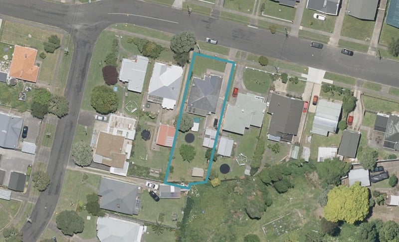 44 Maxwell Avenue, Durie Hill, Whanganui - Carousel 1