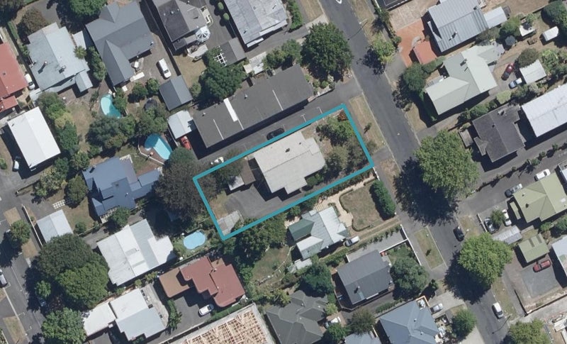 4/4 Hammond Street, Hamilton Central, Hamilton - Carousel 1
