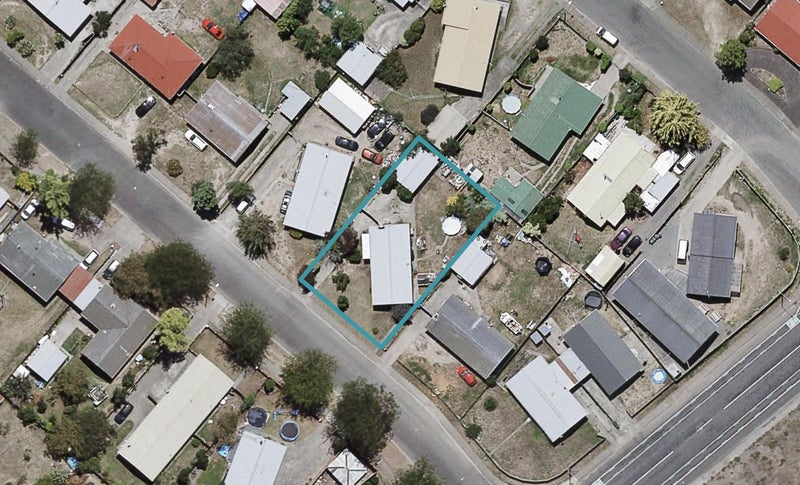 49 Columbus Crescent, Flaxmere, Hastings - Carousel 1