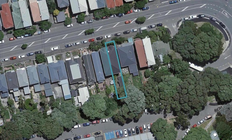 32 Roy Street, Newtown, Wellington - Carousel 1