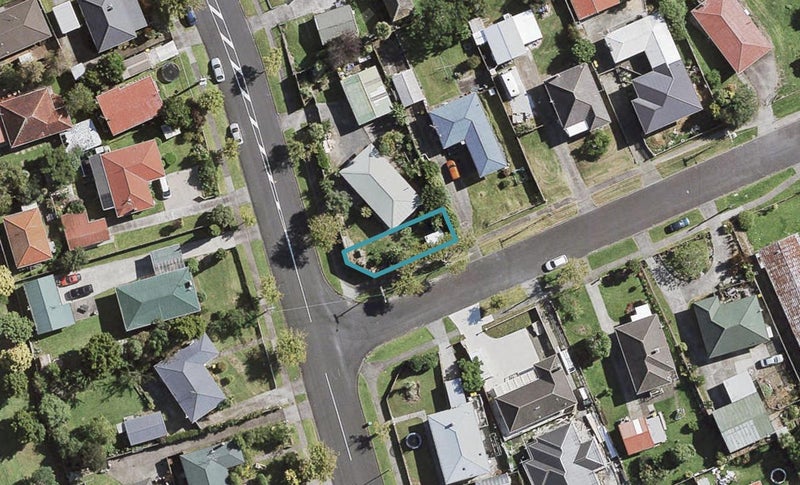 1/2 Hyde Street, Manurewa East, Auckland - Carousel 1