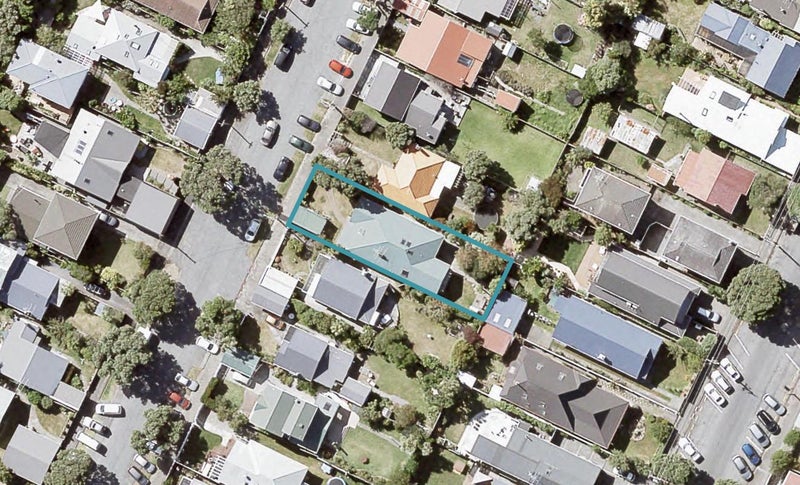 29 Tuatoru Street, Eastbourne, Lower Hutt - Carousel 1