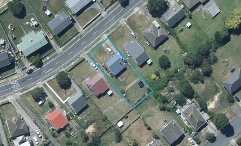 32 Corinna Street, Waitangirua, Porirua - Carousel 1