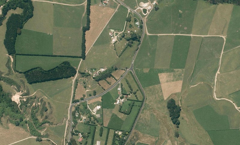2 Peers Road, Omanawa, Tauranga - Carousel 1