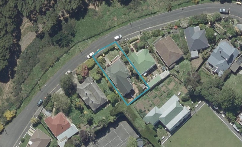 20 Northview Crescent, Belleknowes, Dunedin - Carousel 1