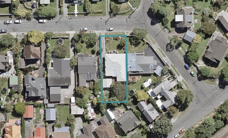 22 Maire Street, Woburn, Lower Hutt - Carousel 1
