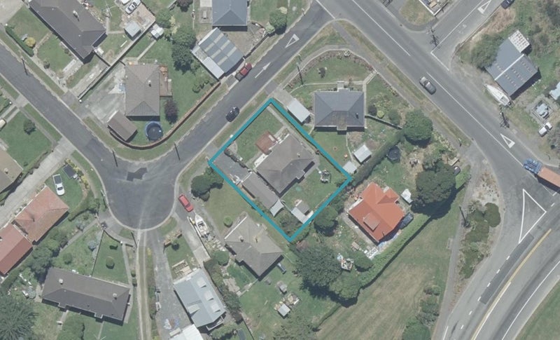 32 Freyberg Avenue, Sawyers Bay, Port Chalmers - Carousel 1
