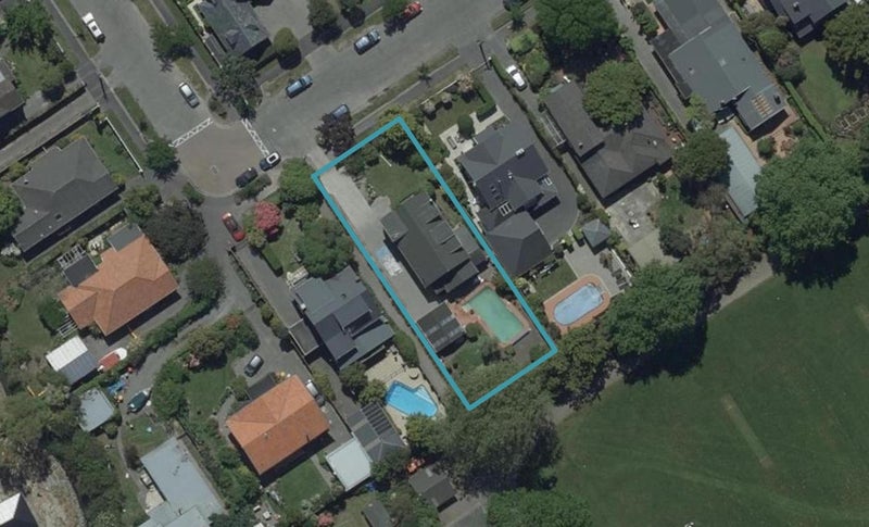 93 St Andrews Square, Strowan, Christchurch - Carousel 1