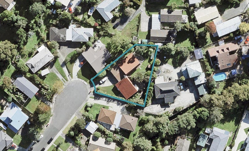 2/28 Battenburg Place, Torbay, Auckland - Carousel 1