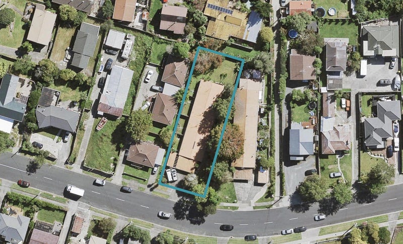 4/17 Glengarry Road, Glen Eden, Auckland - Carousel 1