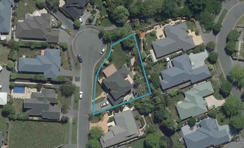 14 Sharnbrook Lane, Casebrook, Christchurch - Carousel 1