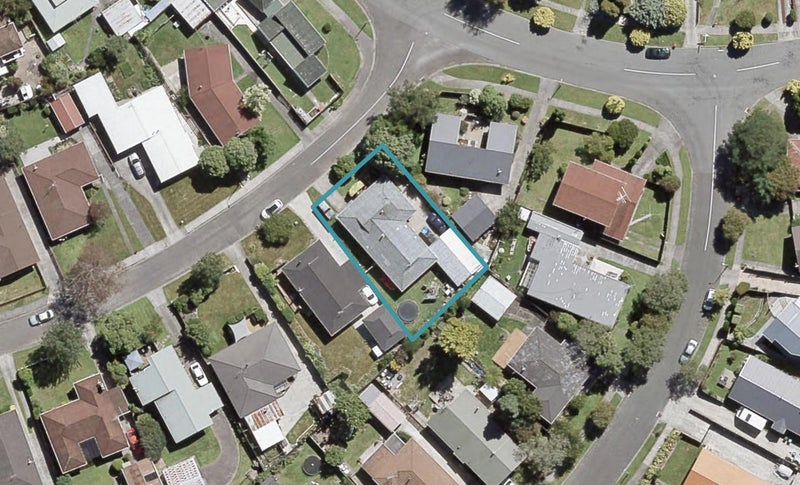 3 Seattle Grove, Totara Park, Upper Hutt - Carousel 1