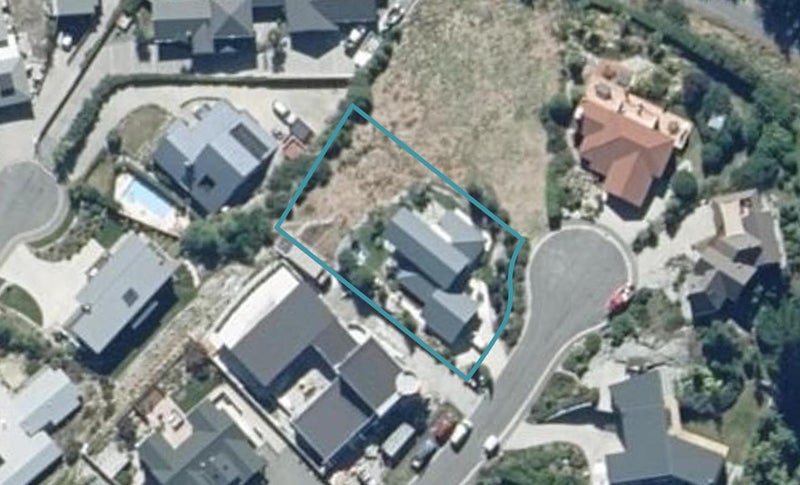 13 Milward Place, Kelvin Heights, Queenstown - Carousel 1