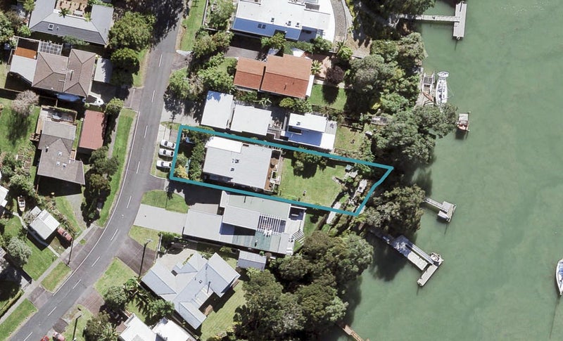 105 Ferry Parade, Herald Island, Auckland - Carousel 1