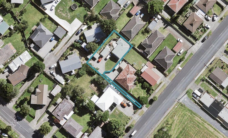 135B Bruce McLaren Road, Henderson, Auckland - Carousel 1