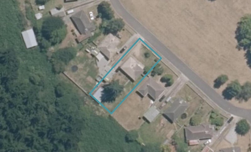 13 Raukawa Crescent, Wairakei, Taupo - Carousel 1