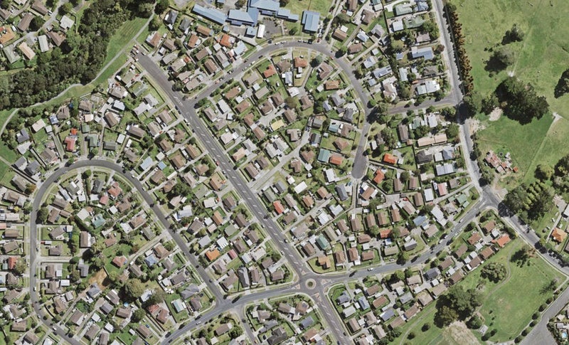 219 Waitemata Drive, Ranui, Auckland - Carousel 1