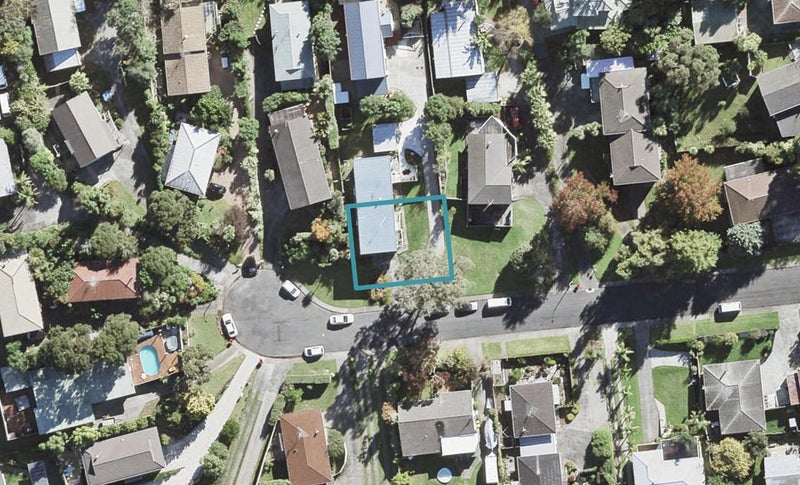 1/6 Tallington Crescent, Torbay, Auckland - Carousel 1