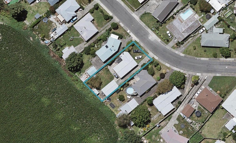 551 Lowe Street, Camberley, Hastings - Carousel 1