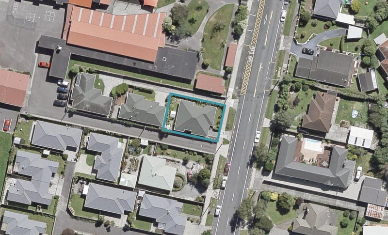 1/128 Stokes Valley Road, Stokes Valley, Lower Hutt - Carousel 1