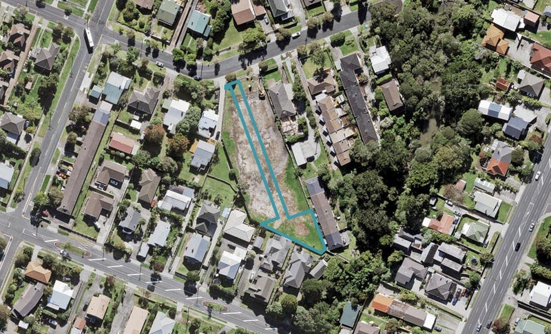 13 Taroa Lane, New Lynn, Auckland - Carousel 1