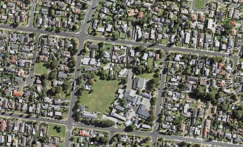 7/9 Blanes Road, Weymouth, Auckland - Carousel 1