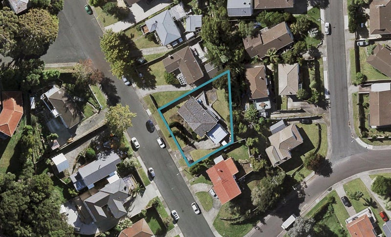 30 Cheval Drive, Totara Vale, Auckland - Carousel 1
