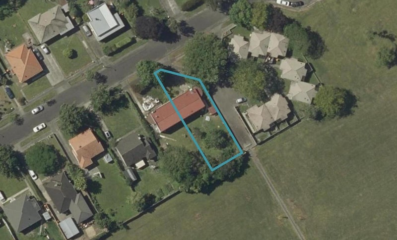 92 Savage Crescent, West End, Palmerston North - Carousel 1