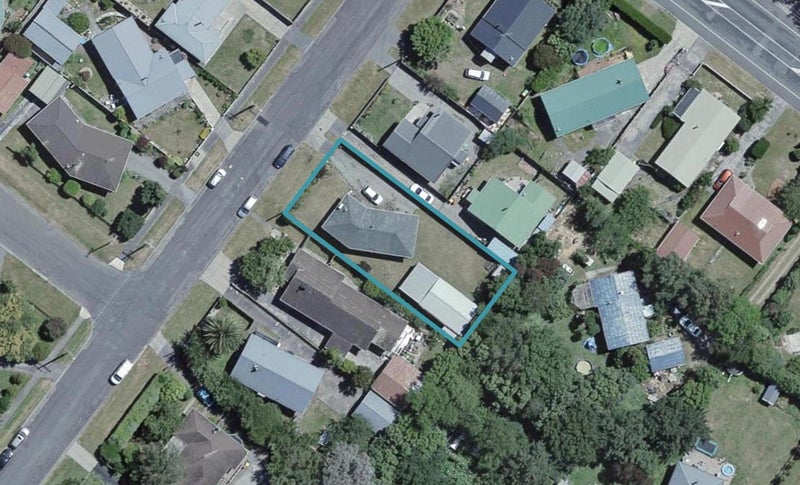 31 Wallace Street, Featherston - Carousel 1