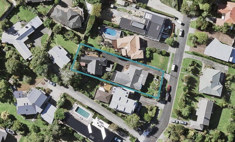 56 Parkhill Road, Mellons Bay, Auckland - Carousel 1