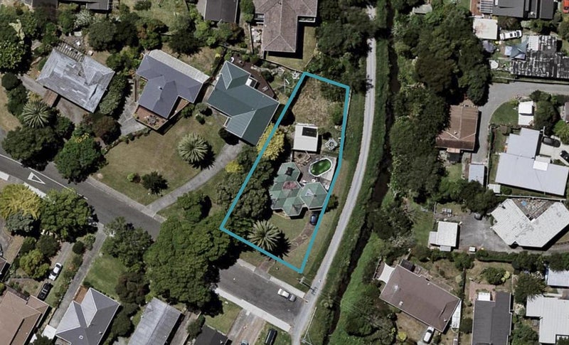 30 Tui Road, Raumati Beach, Paraparaumu - Carousel 1