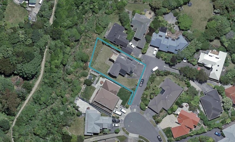 19 Ellwood Place, Churton Park, Wellington - Carousel 1
