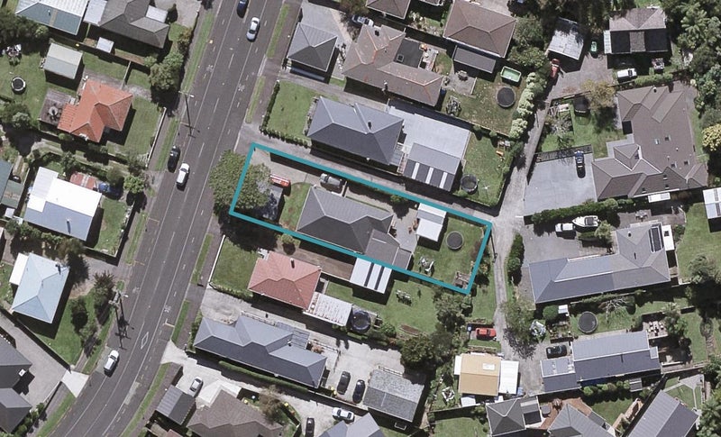 255 Coronation Avenue, Welbourn, New Plymouth - Carousel 1