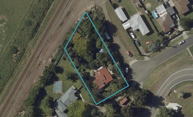 44 Ngaire Street, Longburn, Palmerston North - Carousel 1