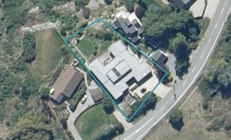 305 Peninsula Road, Kelvin Heights, Queenstown - Carousel 1