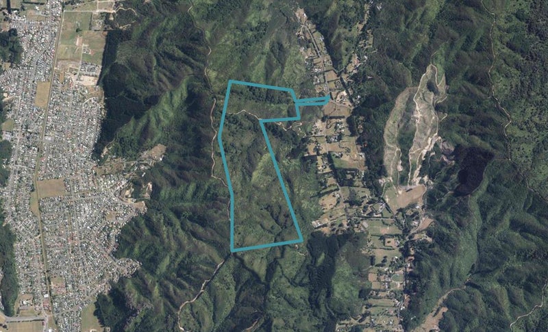 35 Brookfield Lane, Wainuiomata, Lower Hutt - Carousel 1