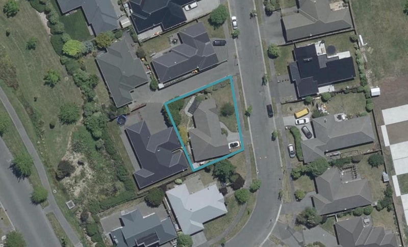 5 Puhara Avenue, Parklands, Christchurch - Carousel 1
