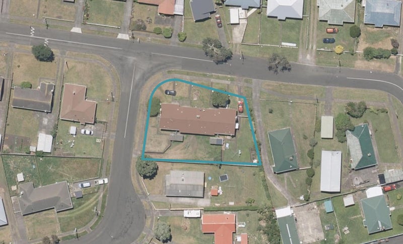 9 Bennett Street, Gonville, Whanganui - Carousel 1
