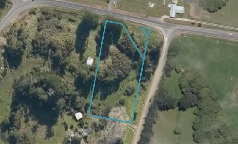 720 Kaiwaka-Mangawhai Road - Carousel 1