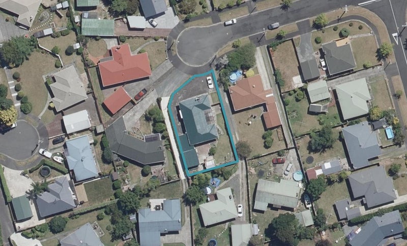 6 Casper Street, Fairfield, Hamilton - Carousel 1