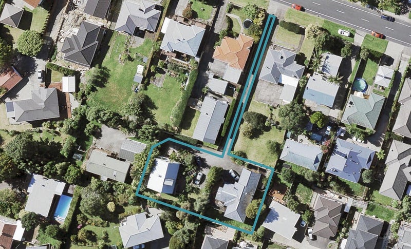 1/24 Rodney Street, Howick, Auckland - Carousel 1