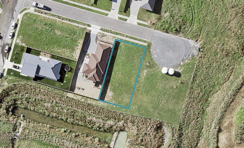 83 Eighth View Avenue, Beachlands, Auckland - Carousel 1