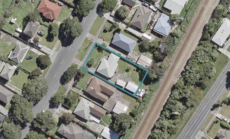 296 Oxford Terrace, Avalon, Lower Hutt - Carousel 1