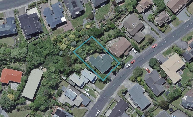 82 Amapur Drive, Khandallah, Wellington - Carousel 1