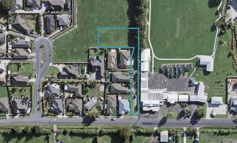 22 Fordyce Road, Parakai, Helensville - Carousel 1