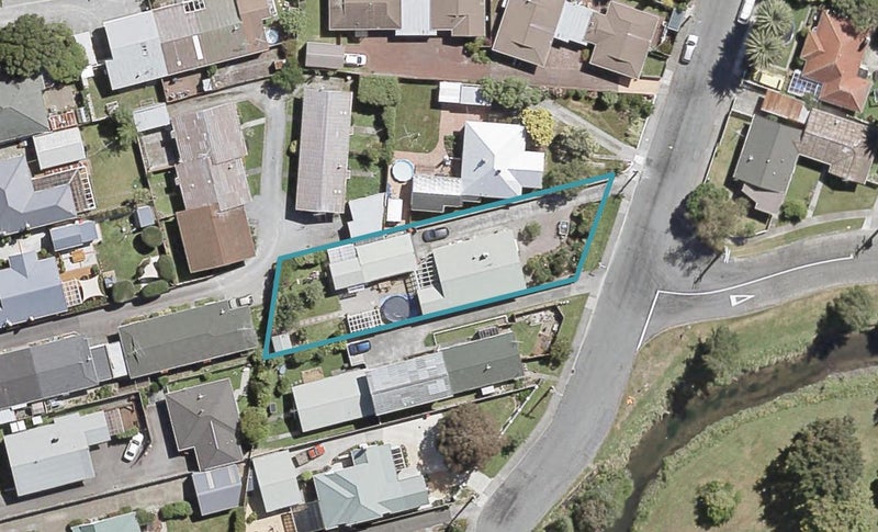 22 Hinemoa Street, Waiwhetu, Lower Hutt - Carousel 1