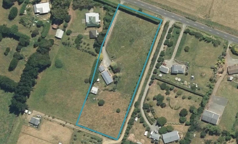 105 Waikawa Beach Road, Manakau, Levin - Carousel 1