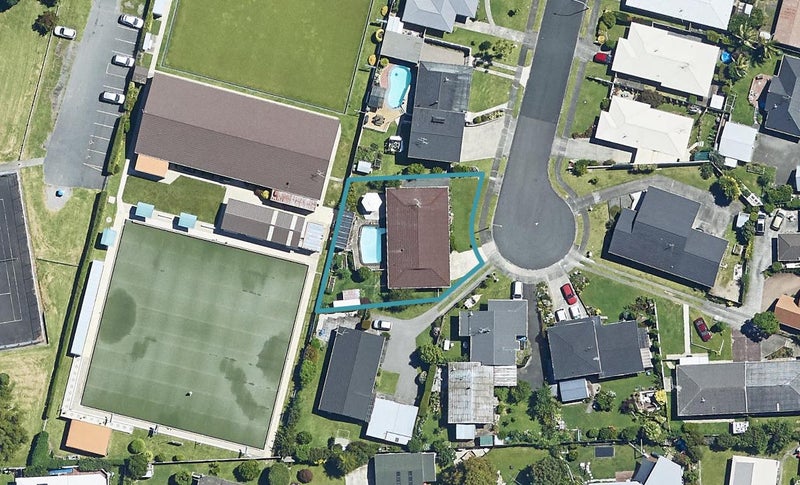 18 Cedar Grove, Matua, Tauranga - Carousel 1